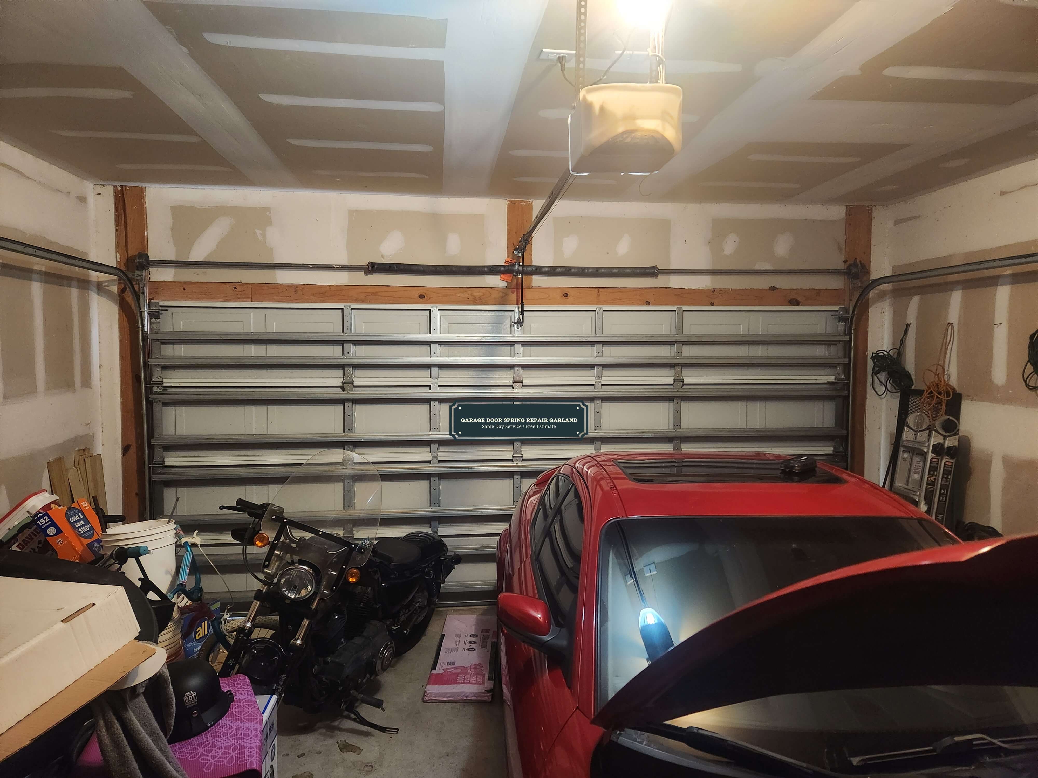 garage-door-strut-replacement